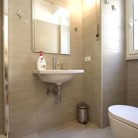 Daire Garbatella 2br House *